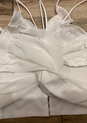 Beyaz Drapeli Halter Yaka Bustiyer - Görsel 3