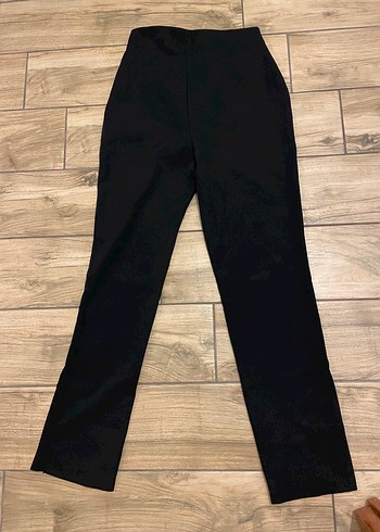 Düğmeli Siyah Kumaş Kadın Pantolon - Görsel 2