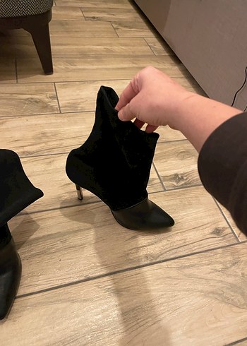 Siyah Süet İnce Topuklu Kadın Bot - Görsel 7