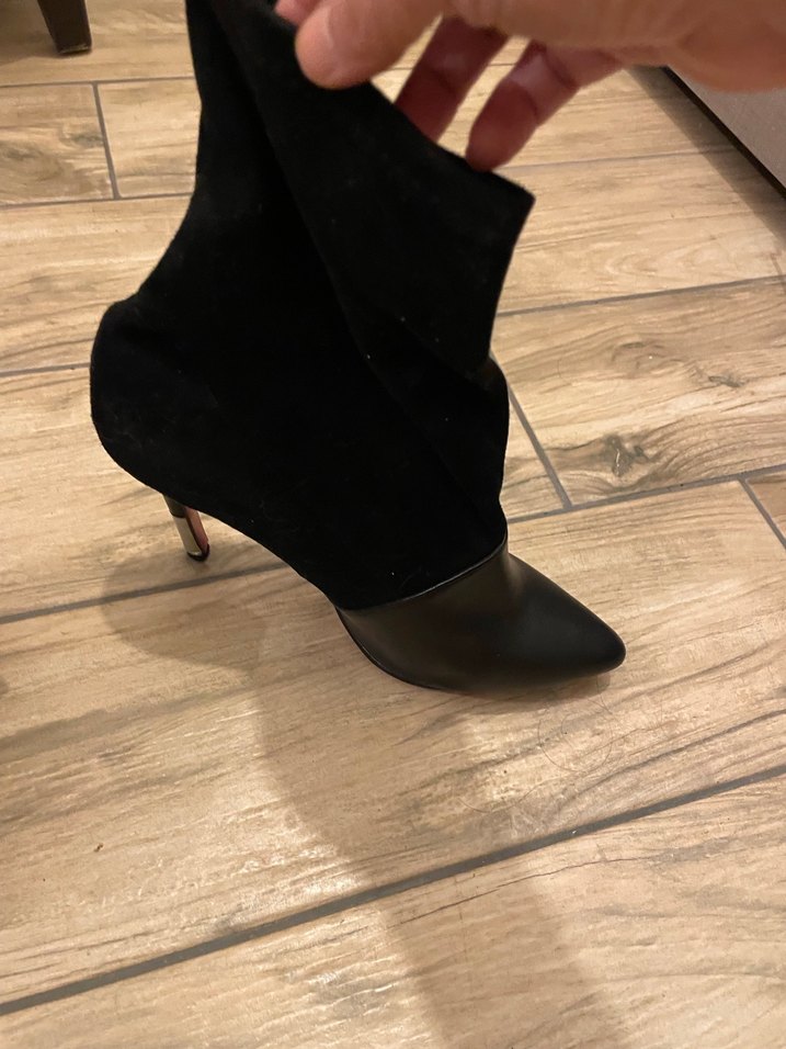 Siyah Süet İnce Topuklu Kadın Bot - Görsel 4