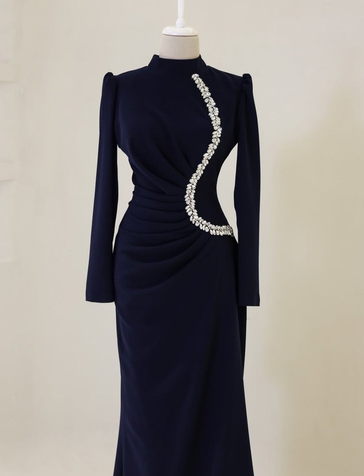 Lacivert İşlemeli Uzun Kollu Abiye Elbise KIRALIK - Görsel 2