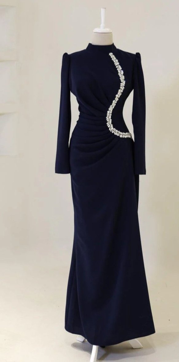 Lacivert İşlemeli Uzun Kollu Abiye Elbise KIRALIK - Görsel 4