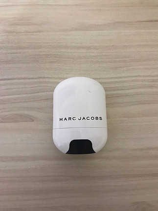 Marc jacobs stick aydınlatıcı