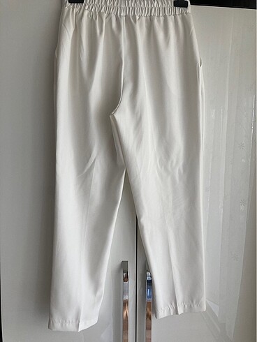 42 Beden beyaz Renk Beyaz kumaş pantolon