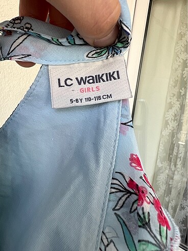 5 Yaş Beden Lc waikiki yepyeni bluz