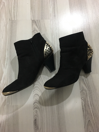 Deichmann Nubuk bot 