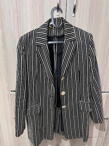 38 Beden Vücuda oturan blazer