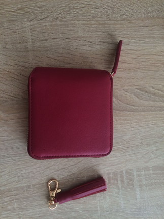Hiç Kullanılmamış Bordo Cüzdan