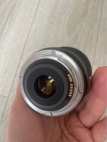 Beden Canon 10-22 geniş açı lens