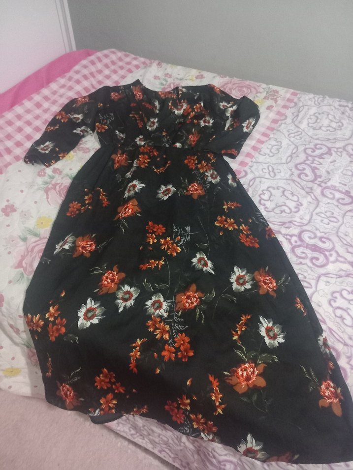 Siyah Çiçek Desenli Uzun Bohem Elbise - Görsel 3