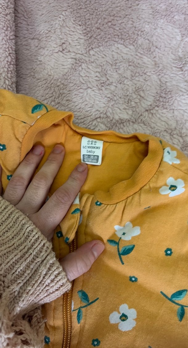 Kız Çocuk Sarı Çiçekli Fermuarlı Pijama - Görsel 2