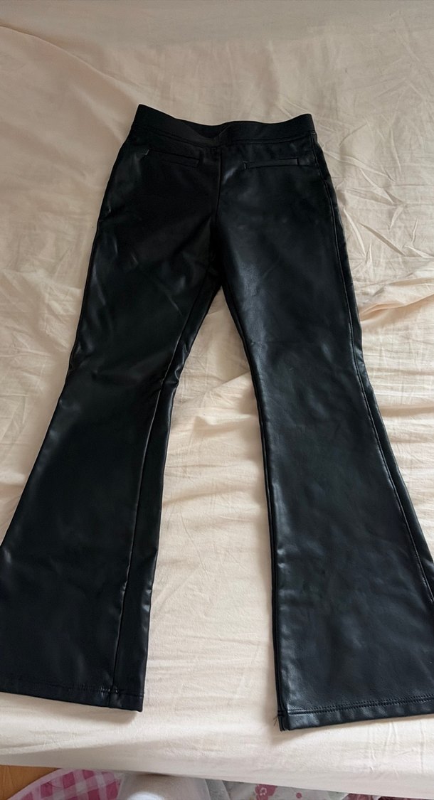 Kadın Siyah Deri Gotik Midi Pantolon - Görsel 2