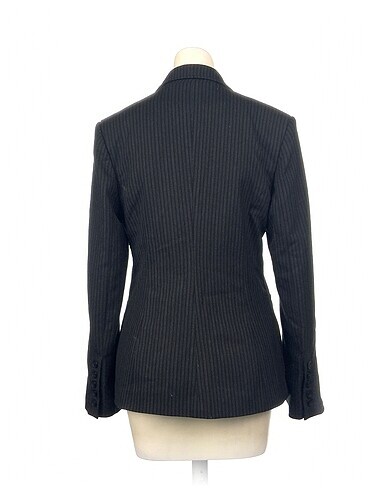 40 Beden Polin Blazer %70 İndirimli.
