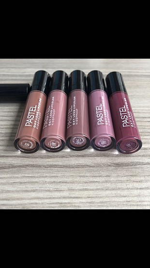 Pastel rujlar