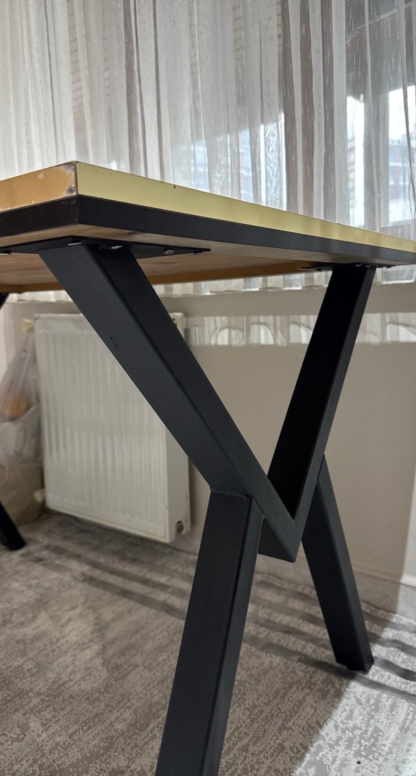 Ahşap masa - Görsel 3