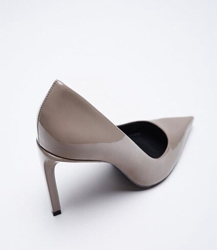 38 Beden ARIYORUM Zara stiletto rugan airfit ince topuklu ayakkabı vizon