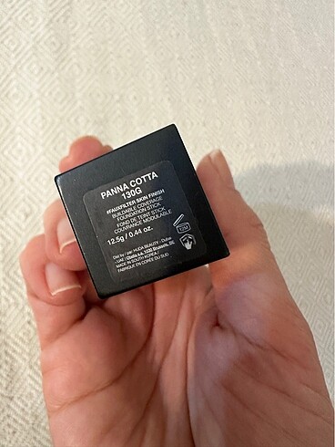 Huda Beauty Huda Stick Fondöten