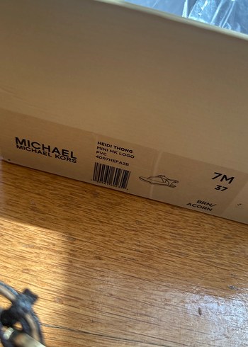 37 Beden kahverengi Renk Michael Kors Kahverengi Deri Çiçekli Sandalet