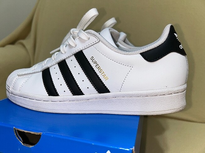 37,5 Beden Adidas süperstar orijinal ayakkabı