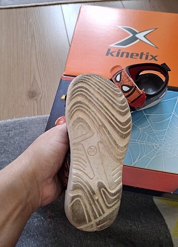 24 Beden kırmızı Renk Çocuk sandalet