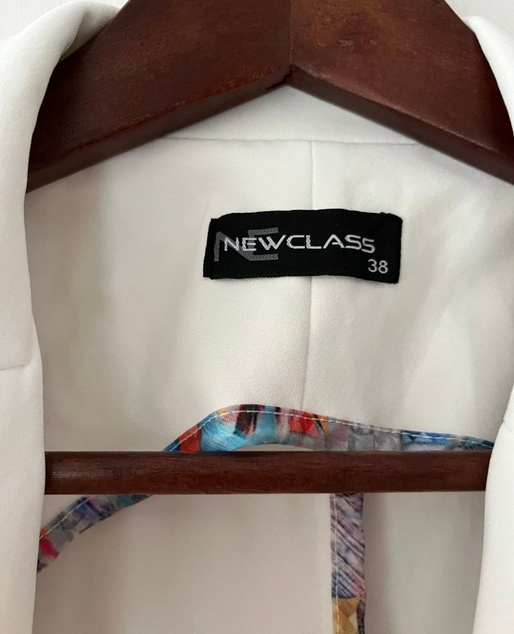 Düğmeli Beyaz Kadın Blazer Ceket - Görsel 4