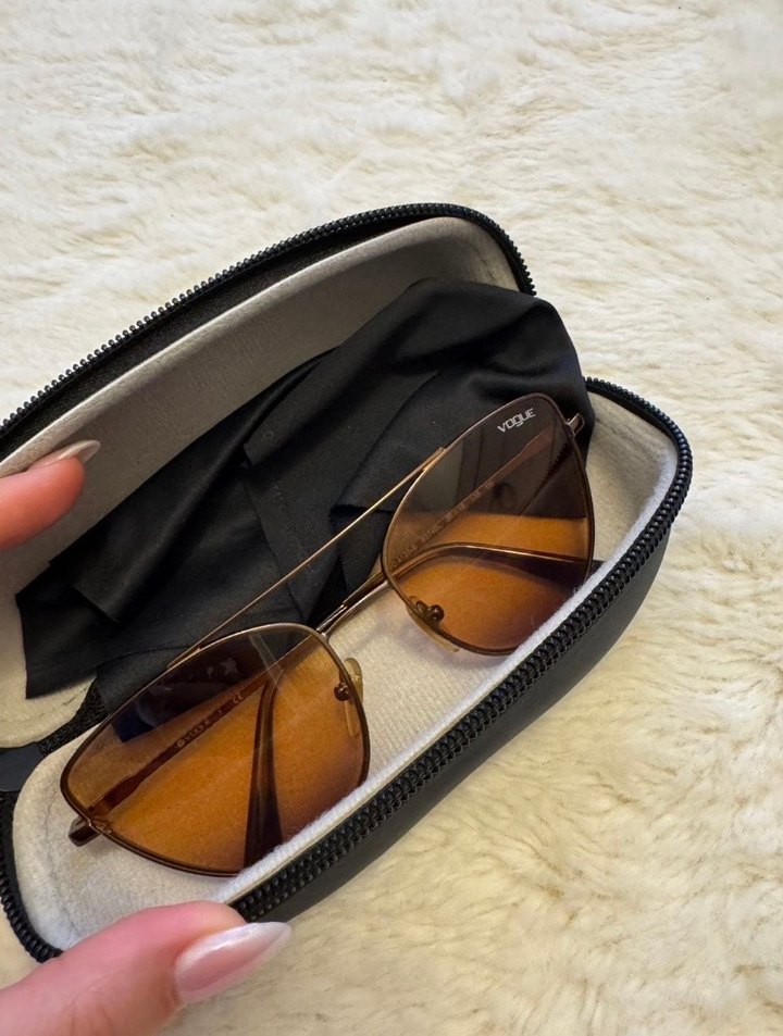 Vogue Minimalist Kadın Güneş Gözlüğü - Görsel 5