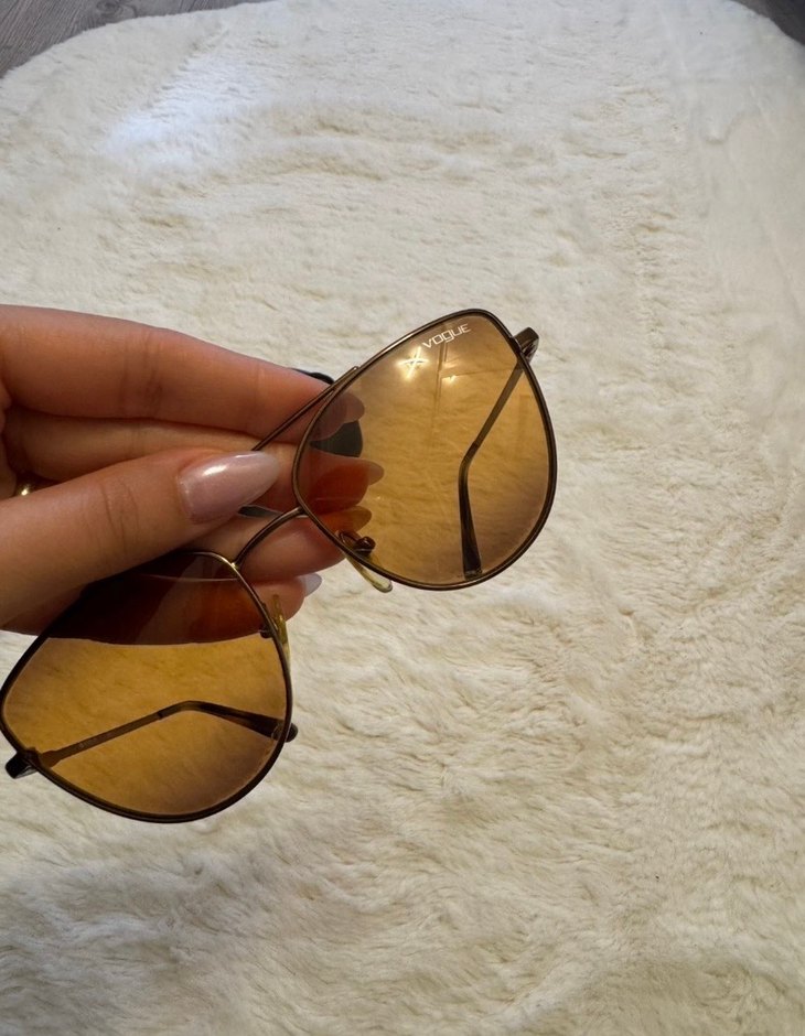 Vogue Minimalist Kadın Güneş Gözlüğü - Görsel 2