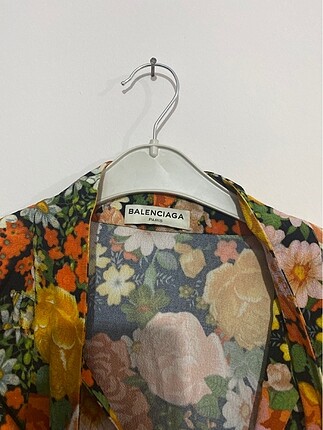 Balenciaga bedeni standart. Spor-klasik. - Görsel 4
