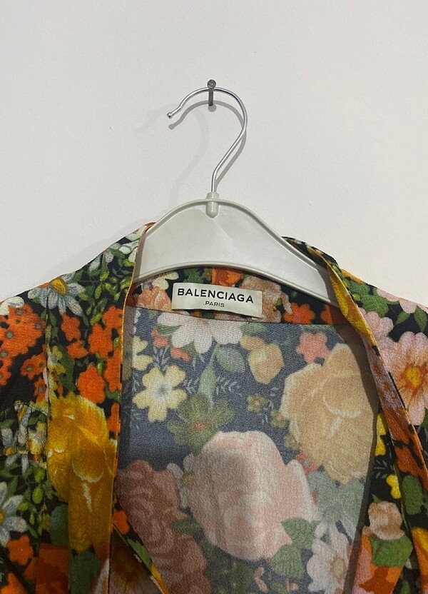 Balenciaga bedeni standart. Spor-klasik. - Görsel 4