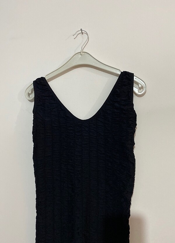 Siyah likralı kumaş midi etek- diz altı. Slim fit, dalgıç kumaş - Görsel 2