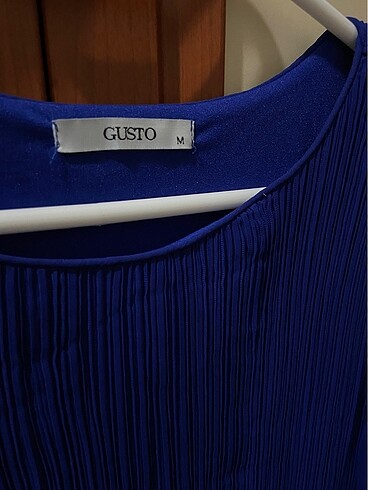 Gusto Saks mavisi elbise