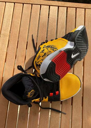 Nike Lebron Whitness 8 - Görsel 6