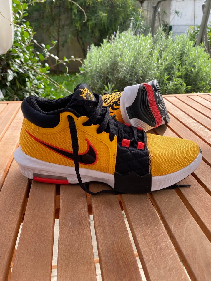 Nike Lebron Whitness 8 - Görsel 2