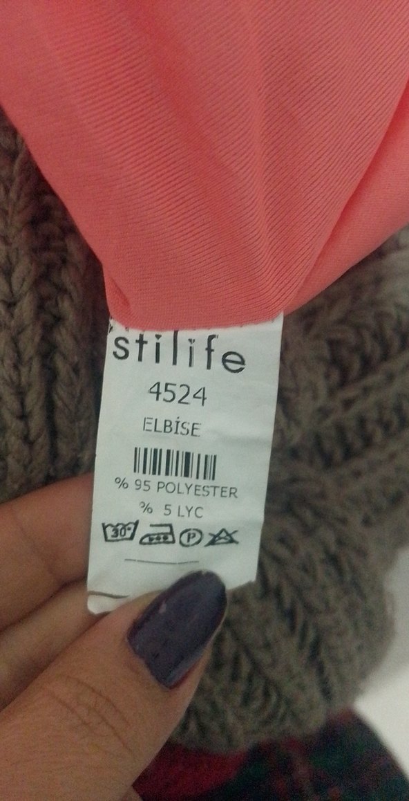 Zincir Detaylı Pembe V Yaka Midi Elbise - Görsel 5