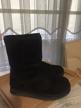 Ugg Siyah Kısa Bot