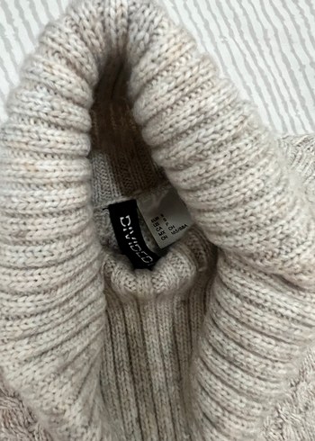 Bej Örgü Boğazlı Kadın Kazak - Görsel 3