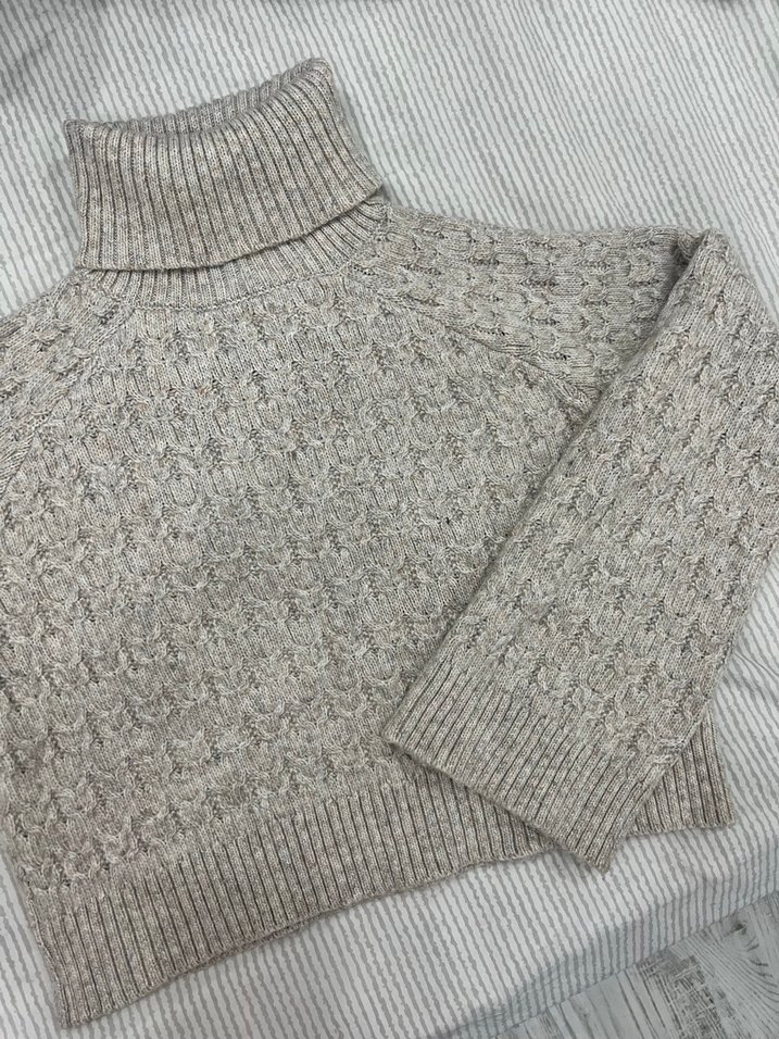 Bej Örgü Boğazlı Kadın Kazak - Görsel 2