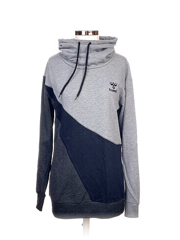 Hummel Sweatshirt %70 İndirimli.