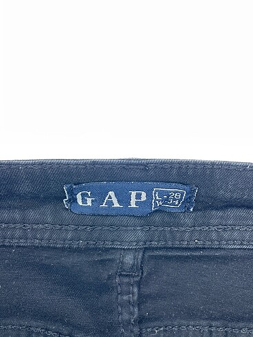 28 Beden siyah Renk Gap Jean / Kot %70 İndirimli.