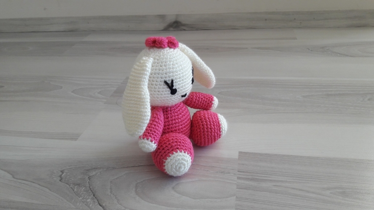 tombik pembe tavşanım
