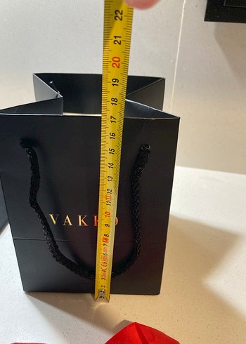 Kırmızı Kurdele ve Siyah Hediye Çantası - Görsel 5