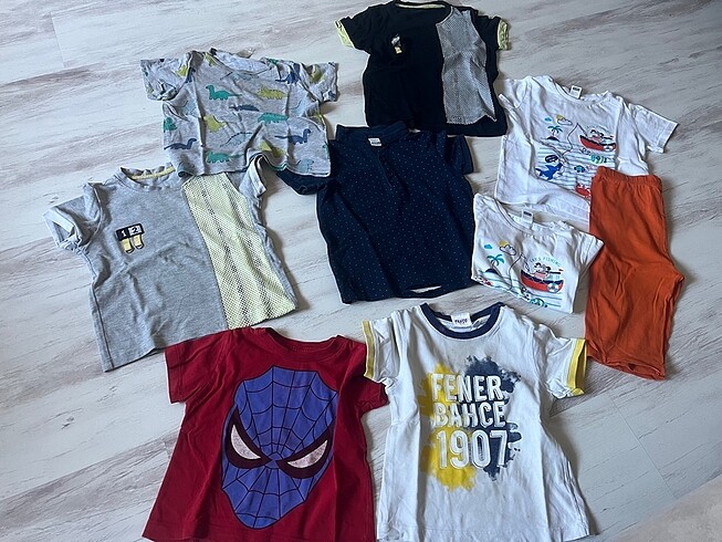 8 parça tişört