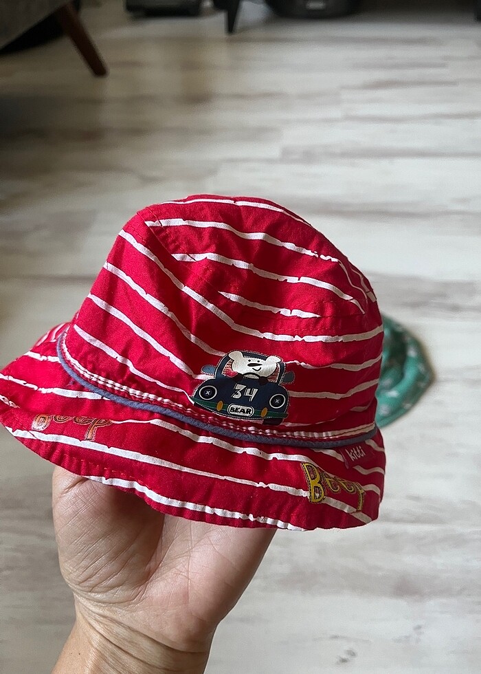 Kız bebek iki adet şapka - Görsel 2