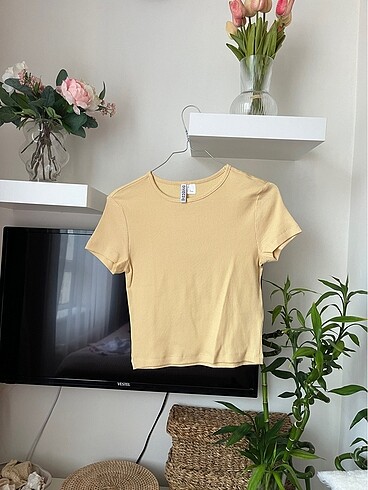 H&M tshirt