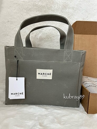 Beden haki Renk MARCHÉ lunar green petit lido