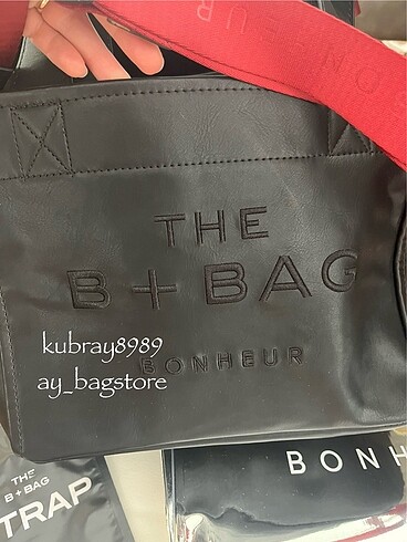 Beden BONHEUR vegan leather black phantom