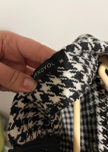 Düğmeli Siyah Midi Kadın Klasik Ceket ve etek - Görsel 3