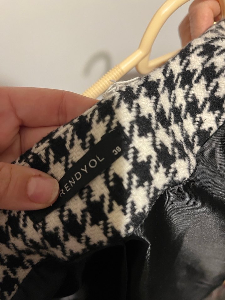 Düğmeli Siyah Midi Kadın Klasik Ceket ve etek - Görsel 4