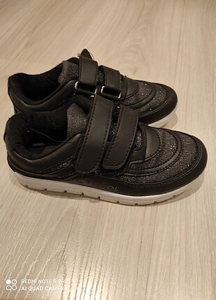 32 Beden siyah Renk Temiz ayakkabı