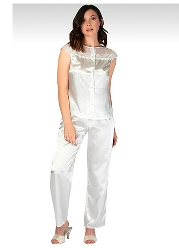 Saten dantelli pijama takımı